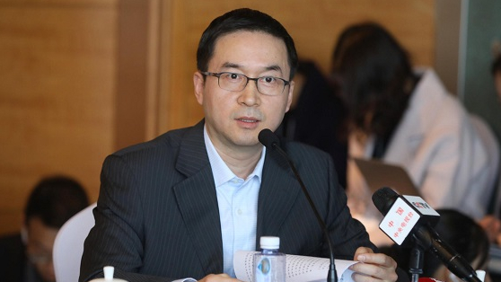 兩會 | 金鵬輝：鼓勵有條件、有能力的支付機構“走出去”